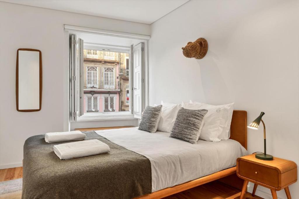Host Wise - Lovely Shinny Flats With Balcony - Clerigos OOporto Exterior foto