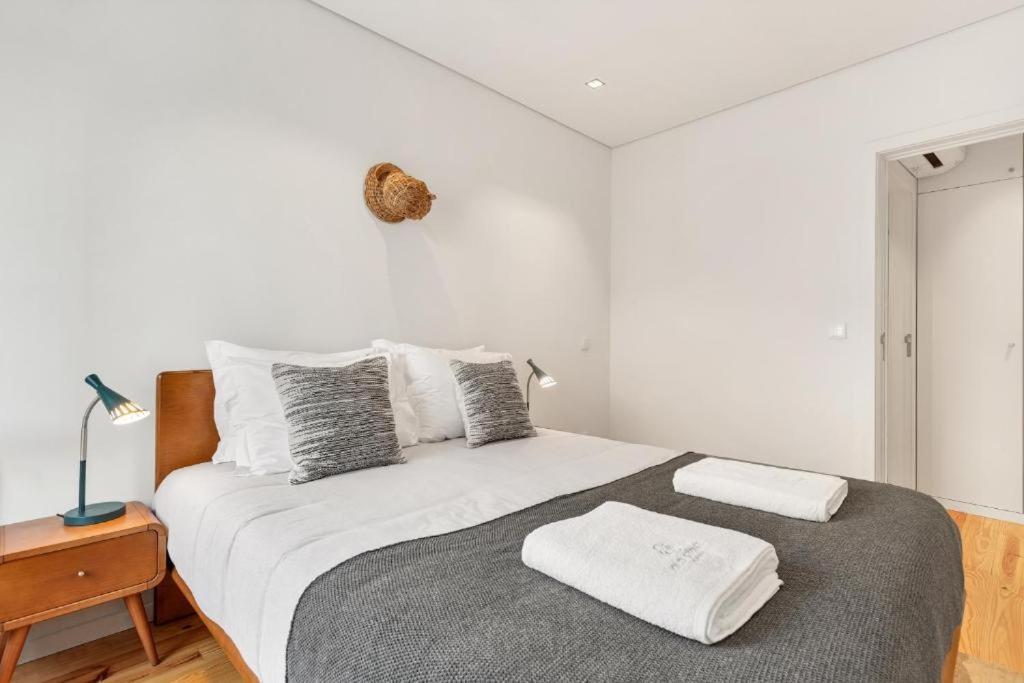 Host Wise - Lovely Shinny Flats With Balcony - Clerigos OOporto Exterior foto